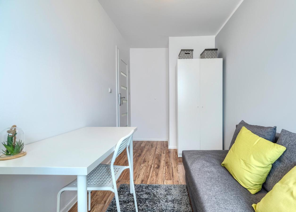 Ferienwohnung Pokoje Gdansk Zabianka - Bitwy Oliwskiej 15 Exterior foto
